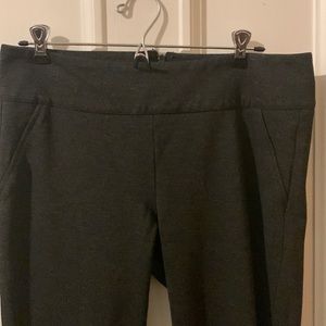 Cabi Womens Gray Mid Rise Boot‎ Cut Back Zip Pants Size  8 Style 542R